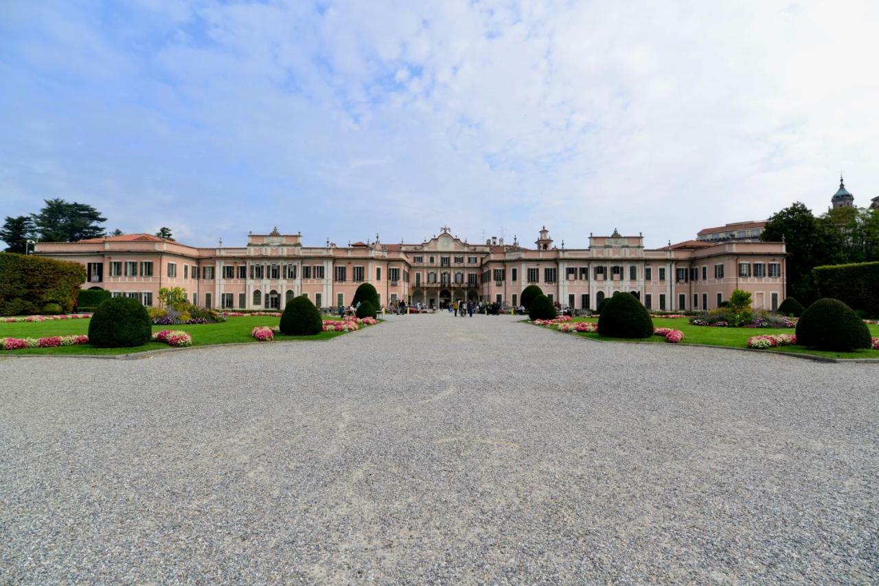 Feeling At Home - Varese Apartment Exterior foto